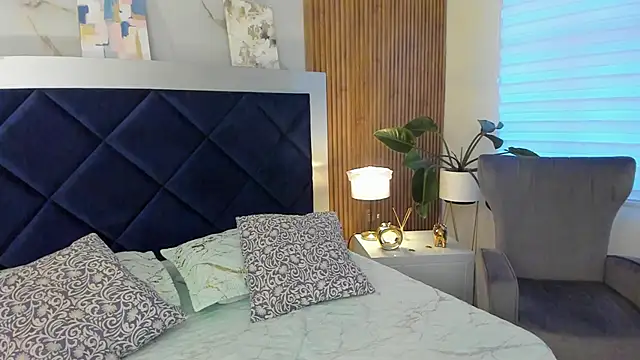 IsabelaWoods online show from April 17, 2026, 10:57 pm