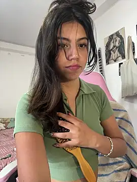 Snapshot of LiLy_kIndly chatting on March 22, 2026, 7:39 pm LiLy kIndly online show from March 22, 2026, 7:39 pm