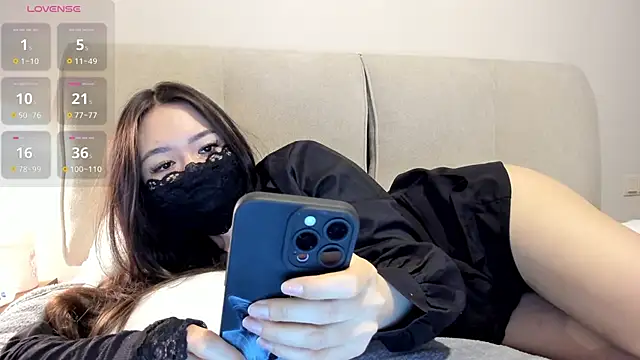 AyameAsakura online show from April 12, 2026, 5:51 pm