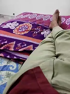 xmanrawan2 online show from February 13, 2025, 1:59 pm