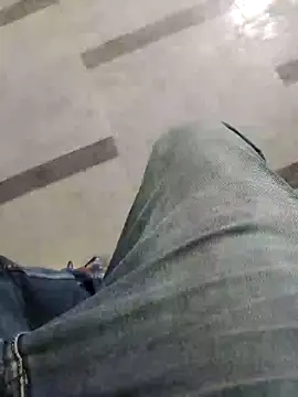 xmanrawan2 online show from February 22, 2025, 2:08 pm