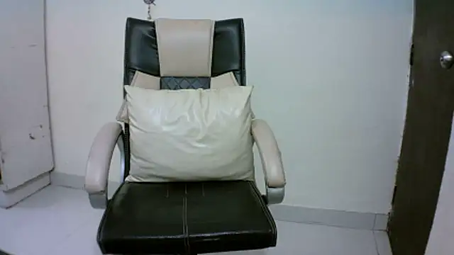 kajal  bhabhi  online show from February 26, 2026, 4:17 pm