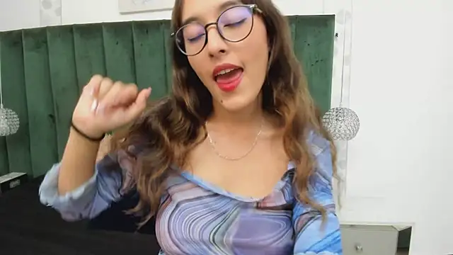 MelodyWinx online show from February 3, 2025, 8:13 pm