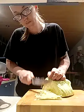 Astrid-Gilbert online show from February 10, 2025, 4:14 pm