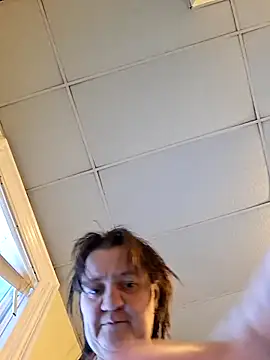 Snapshot of BBWLADY71 chatting on February 12, 2026, 10:05 pm BBWLADY71 online show from February 12, 2026, 10:05 pm