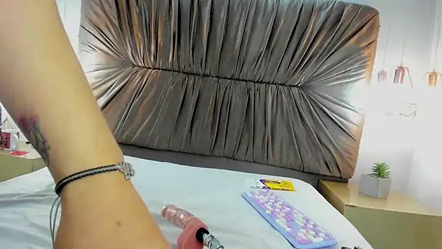 Snapshot of zoe_taylorr1 chatting on March 2, 2025, 7:21 am zoe taylorr1 online show from March 2, 2025, 7:21 am