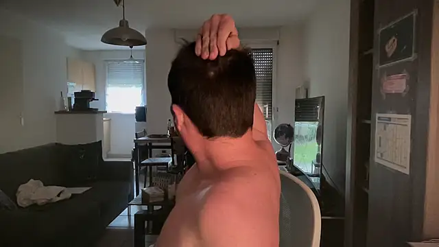 Funnyjul31 online show from March 28, 2026, 4:17 pm