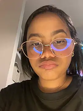 Snapshot of my_cam chatting on February 10, 2025, 4:36 pm my cam online show from February 10, 2025, 4:36 pm