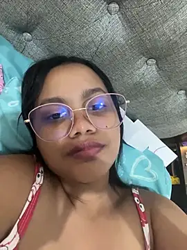 Snapshot of my_cam chatting on February 20, 2025, 6:50 am my cam online show from February 20, 2025, 6:50 am