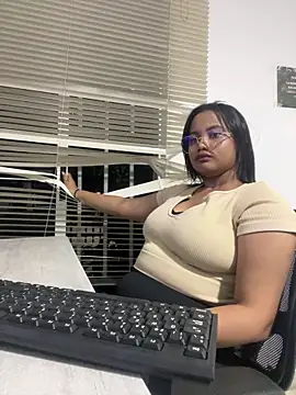 Snapshot of my_cam chatting on March 20, 2025, 12:40 am my cam online show from March 20, 2025, 12:40 am