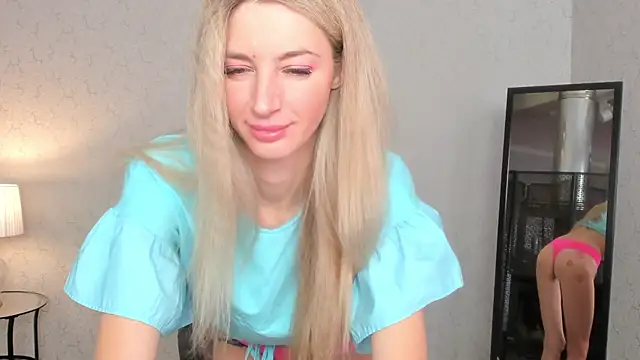 skinnyladyy online show from February 28, 2025, 2:20 am