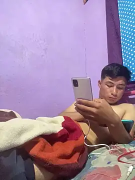 Snapshot of EduardoEspinoza12 chatting on March 3, 2025, 9:00 am EduardoEspinoza12 online show from March 3, 2025, 9:00 am