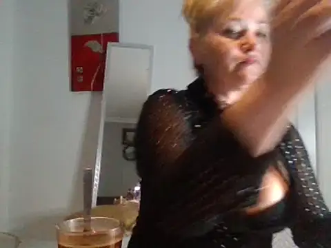 Luzia-Sal online show from February 28, 2025, 7:46 pm