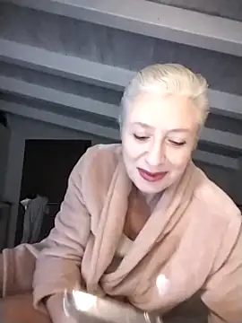 divinaerotica online show from February 20, 2025, 5:40 pm