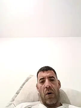 juanignacioargentino online show from February 22, 2025, 4:09 pm