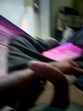 Snapshot of KasuHongoz chatting on March 12, 2025, 1:14 am KasuHongoz online show from March 12, 2025, 1:14 am