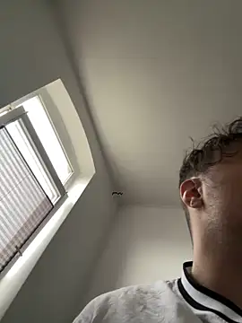 Snapshot of Mo_2003 chatting on January 27, 2025, 1:09 pm Mo 2003 online show from January 27, 2025, 1:09 pm