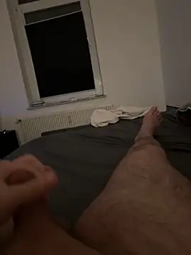 Snapshot of Mo_2003 chatting on February 6, 2025, 1:27 am Mo 2003 online show from February 6, 2025, 1:27 am