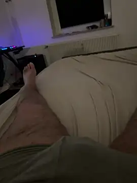 Snapshot of Mo_2003 chatting on March 9, 2025, 10:08 pm Mo 2003 online show from March 9, 2025, 10:08 pm