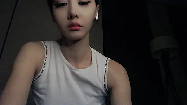 Snapshot of Fudzik0 chatting on March 1, 2026, 2:35 am Fudzik0 online show from March 1, 2026, 2:35 am