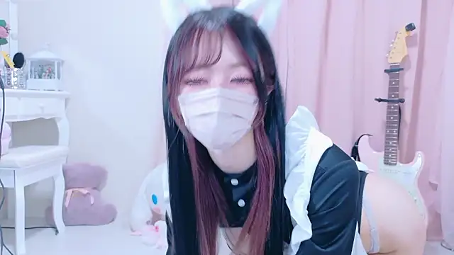 Snapshot of Megu-mimi chatting on September 27, 2025, 6:51 am Megu-mimi online show from September 27, 2025, 6:51 am