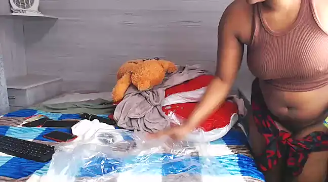 Snapshot of Cherry-brown55 chatting on March 1, 2025, 3:32 am Cherry-brown55 online show from March 1, 2025, 3:32 am