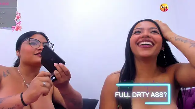 Snapshot of Valery-Saray-Full chatting on February 4, 2025, 3:57 pm Valery-Saray-Full online show from February 4, 2025, 3:57 pm