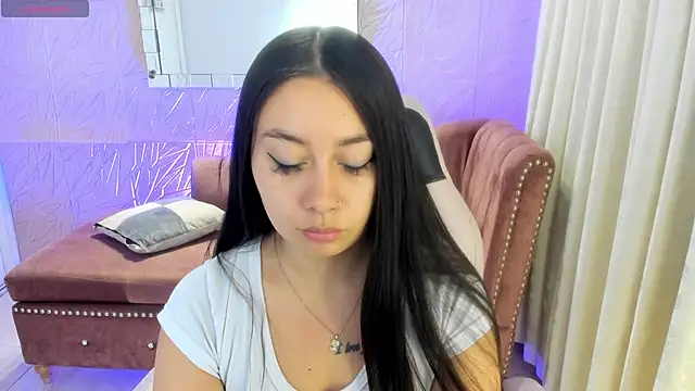 Snapshot of miss_isabella_m chatting on April 22, 2026, 1:34 pm miss isabella m online show from April 22, 2026, 1:34 pm