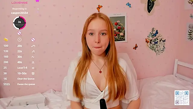 Snapshot of DarylBody chatting on March 3, 2025, 8:21 pm DarylBody online show from March 3, 2025, 8:21 pm