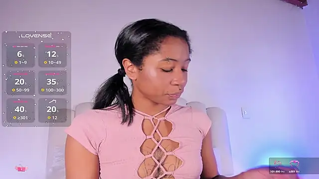 Snapshot of Zaira_Rose_ chatting on September 14, 2025, 2:27 pm Zaira Rose online show from September 14, 2025, 2:27 pm