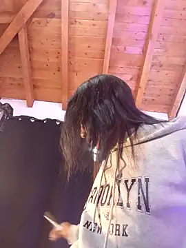 Snapshot of Zaira_Rose_ chatting on October 1, 2025, 12:44 pm Zaira Rose online show from October 1, 2025, 12:44 pm