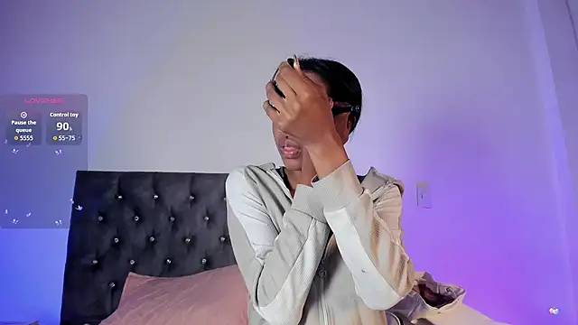 Snapshot of Zaira_Rose_ chatting on October 20, 2025, 2:50 pm Zaira Rose online show from October 20, 2025, 2:50 pm