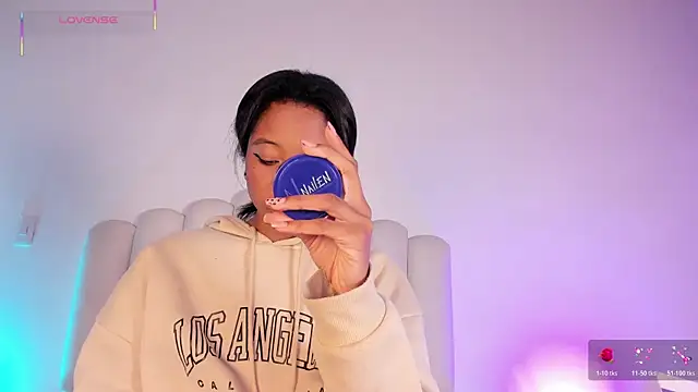 Snapshot of Zaira_Rose_ chatting on November 7, 2025, 1:55 pm Zaira Rose online show from November 7, 2025, 1:55 pm