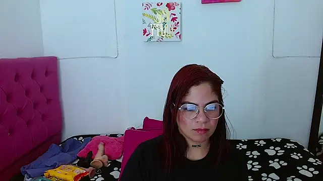 hornny cougar online show from February 14, 2025, 2:50 am