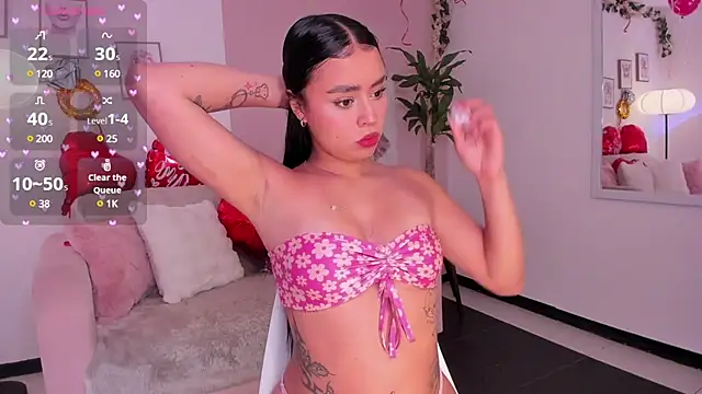 meli ortiz  online show from February 15, 2025, 12:43 pm