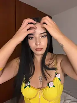 Snapshot of eileensophi chatting on June 11, 2026, 2:44 am eileensophi online show from June 11, 2026, 2:44 am