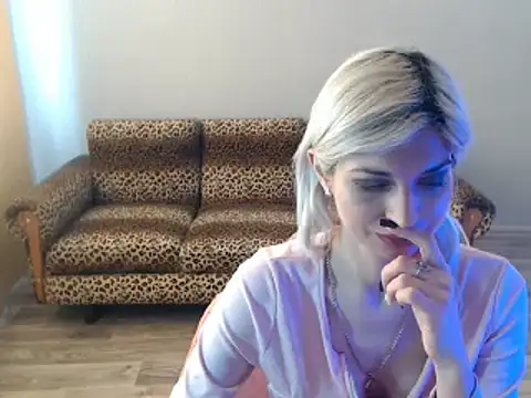 SexyBeatriice online show from March 21, 2025, 10:17 am