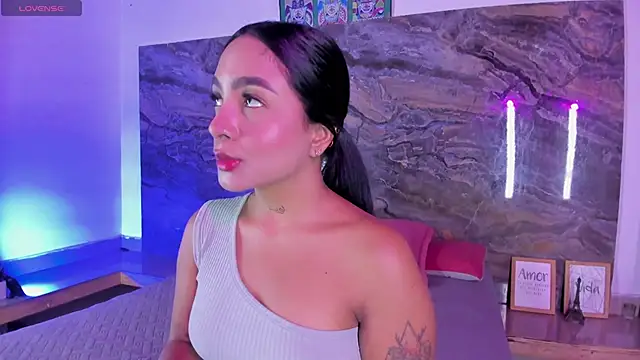 Snapshot of Estefy_gomez09 chatting on June 2, 2026, 12:51 pm Estefy gomez09 online show from June 2, 2026, 12:51 pm