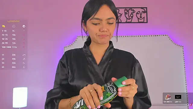 Mia greco  online show from February 26, 2025, 1:43 am