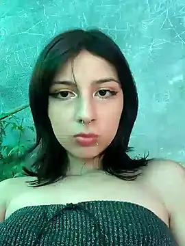 Maiden-Hot online show from February 1, 2025, 7:34 pm