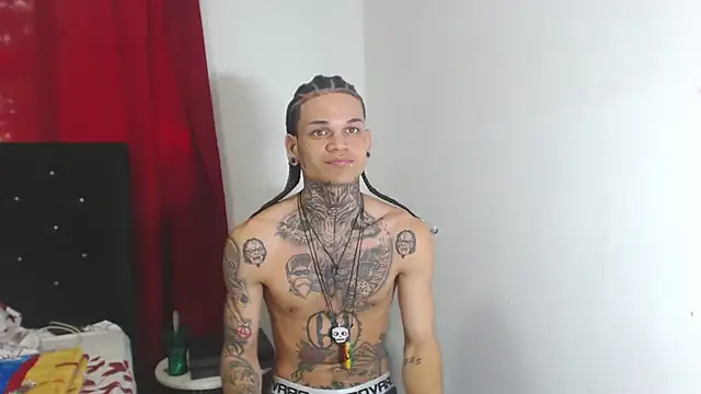 hot man05 online show from February 21, 2025, 9:00 pm