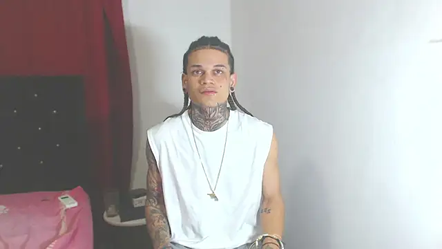 hot man05 online show from March 8, 2025, 4:45 am