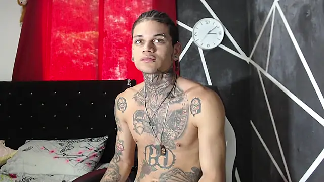 hot man05 online show from October 2, 2025, 4:47 pm