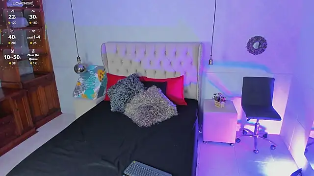 amanda29 online show from February 12, 2026, 7:09 pm