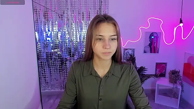 Snapshot of CharmBianca chatting on February 14, 2025, 5:09 am CharmBianca online show from February 14, 2025, 5:09 am