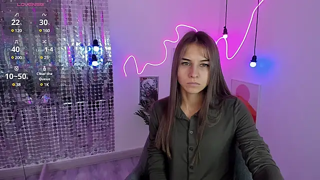 Snapshot of CharmBianca chatting on February 16, 2025, 11:27 am CharmBianca online show from February 16, 2025, 11:27 am