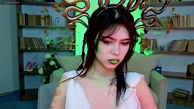 Snapshot of Hotary_Yuko chatting on October 27, 2025, 4:05 am Hotary Yuko online show from October 27, 2025, 4:05 am