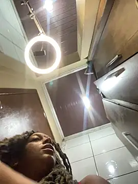 vanessajob5554 online show from February 10, 2025, 2:16 pm