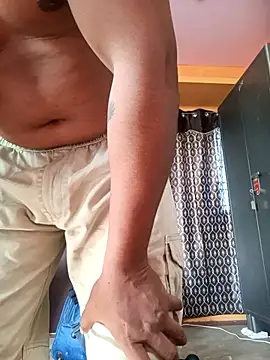 bigcock thick online show from May 10, 2026, 2:28 am