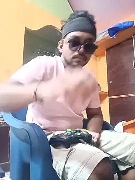 bigcock thick online show from June 27, 2026, 2:38 am
